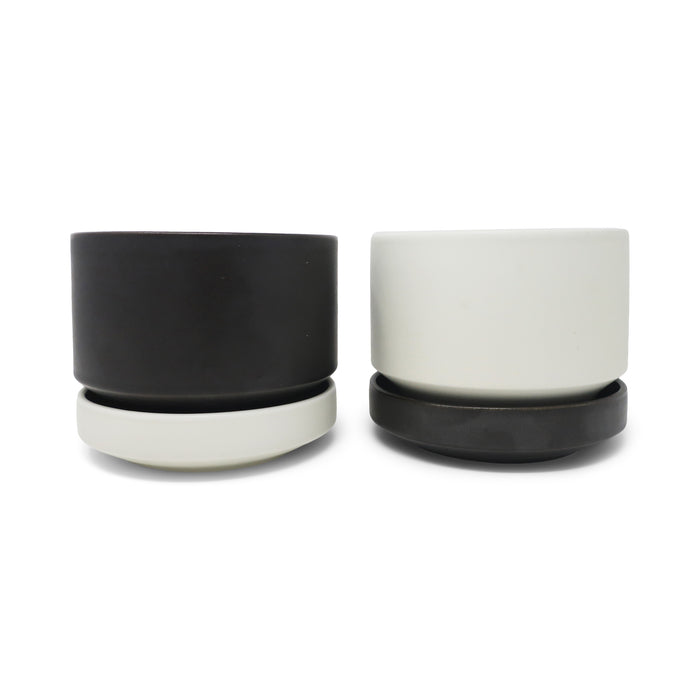 1960s White Modernist Planter by Richard Lindh for Arabia Finland