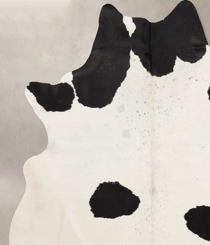 Black and White Cowhide Rug #B10372