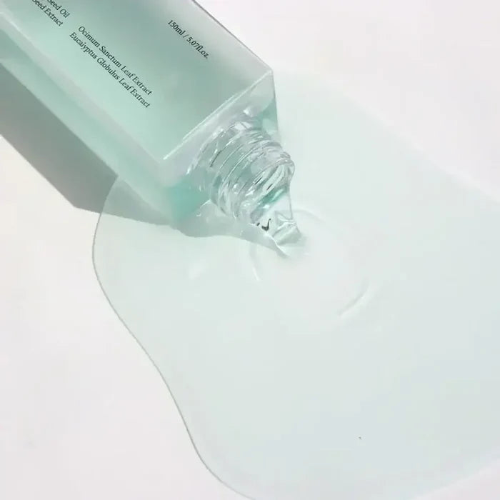 DR.ALTHEA Gentle Pore Cleansing Oil 150ml bottle with oil poured out