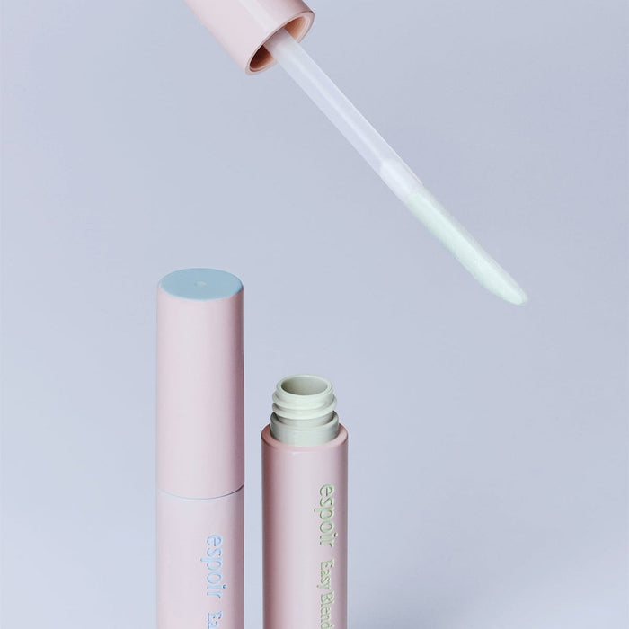 ESPOIR EASY BLENDING CONCEALER with applicator in light pink packaging, ideal for smooth coverage and blending.