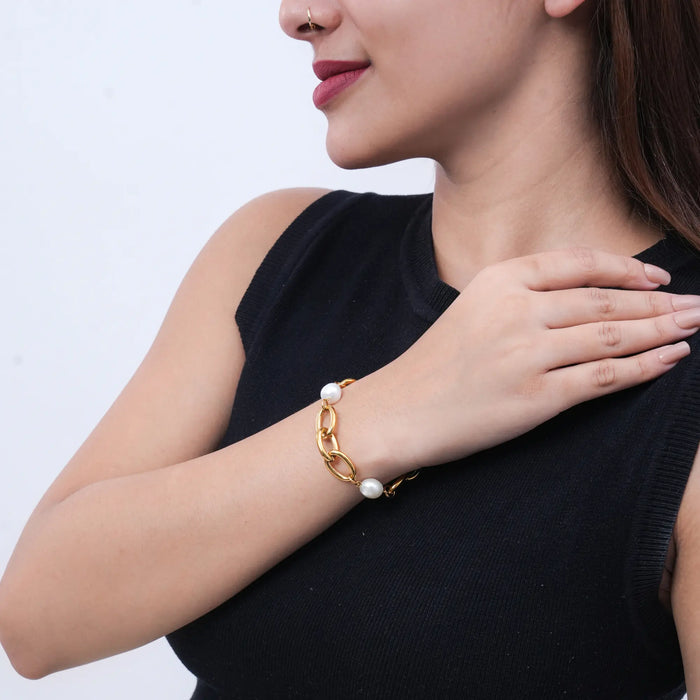 Chunky Gold Chain Bracelet with Baroque Pearl Charms - BELARIC