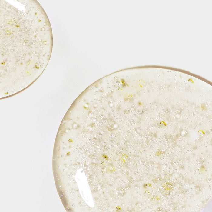 Texture of NEOGEN Real Peptide Serum 30ml with visible concentrated ingredients.