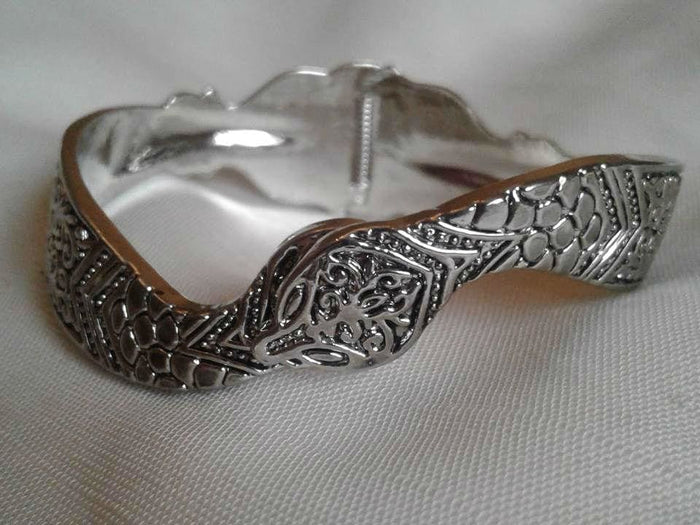 Snake Bracelet - Moroccan Corridor