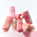 WAKE MAKE Shaking Blur Cheek 4g cosmetics displayed on a white background.
